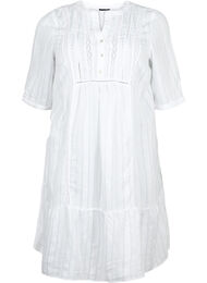 Stripete viskosekjole med blondebånd, Bright White