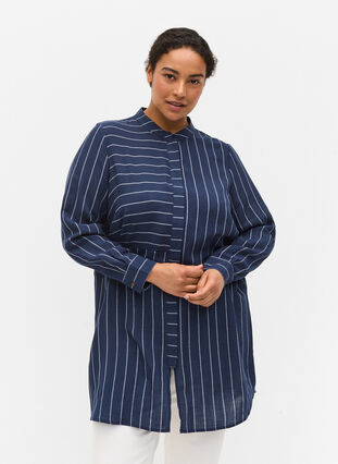 Lang stripete skjorte i viskosemiks, Blue/White, Model image number 0