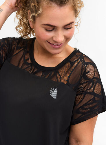 T-skjorte til trening med mønstret mesh, Black, Model image number 2