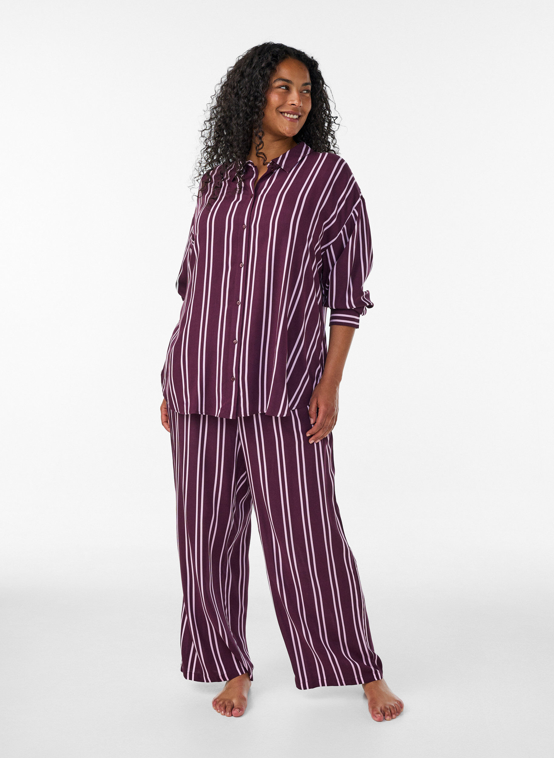 ZizziStripete nattkjole, M&oslash;rk Bordeaux, Model image number 1