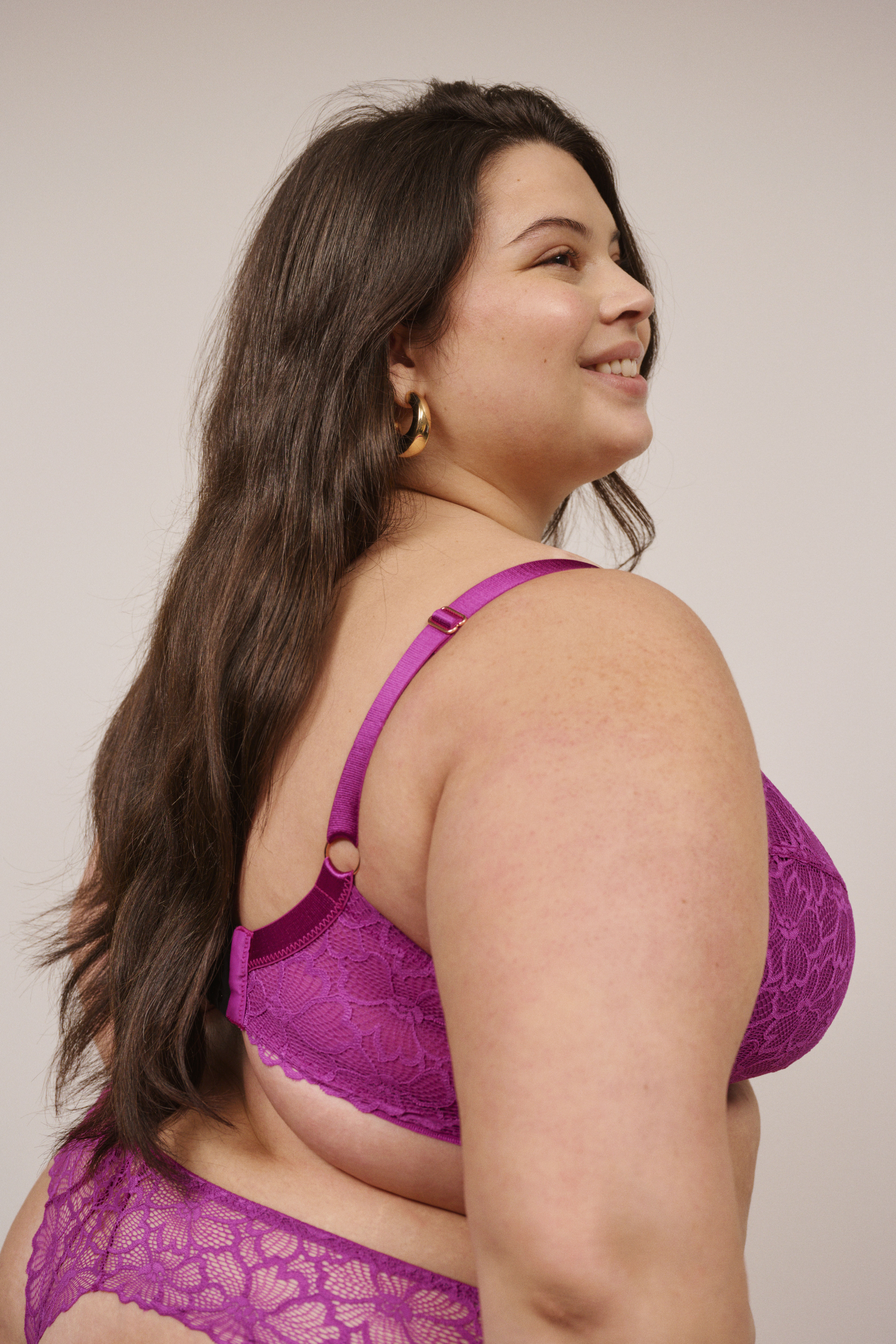 ZizziFeminin blomstrete i fuksia, , Model
