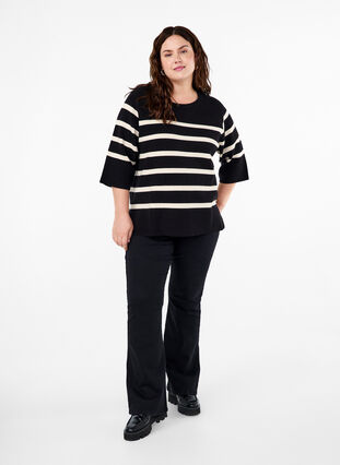 Zizzi Strikket bluse med striper og 3/4 ermer, Black Birch Stripes, Model image number 2