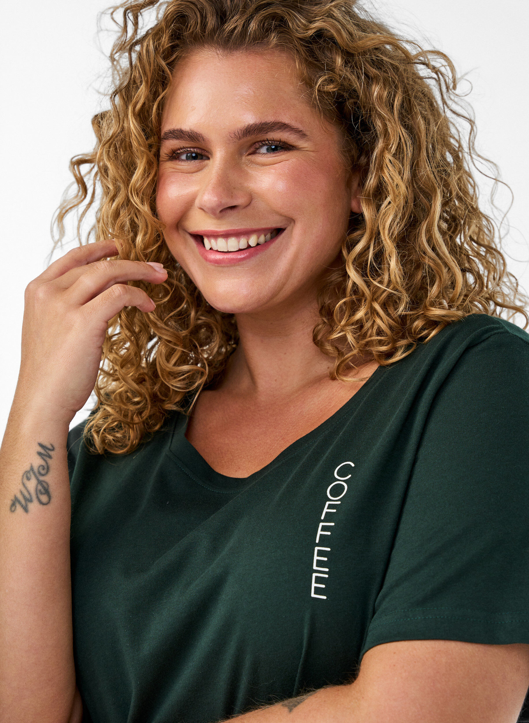ZizziMidinattkjole i &oslash;kologisk bomull, Gr&oslash;nn, Model image number 2