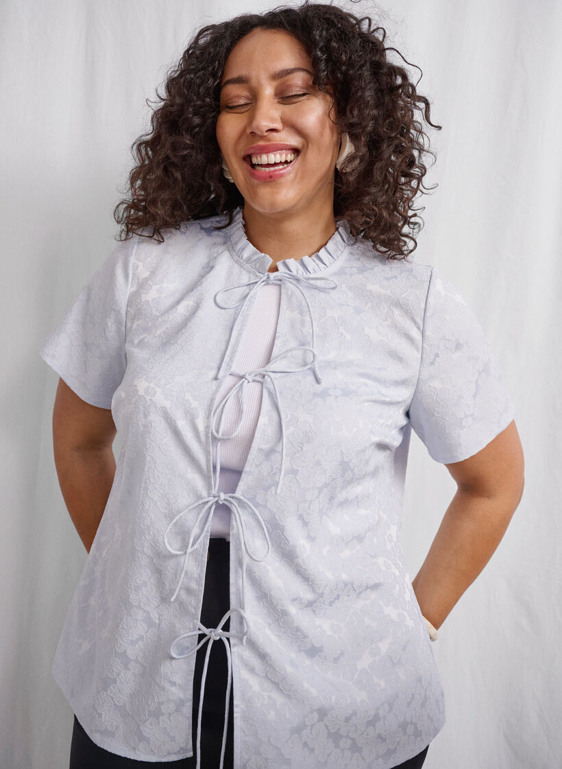 Kortermet jacquardbluse med bånd, Blå, Image image number 0