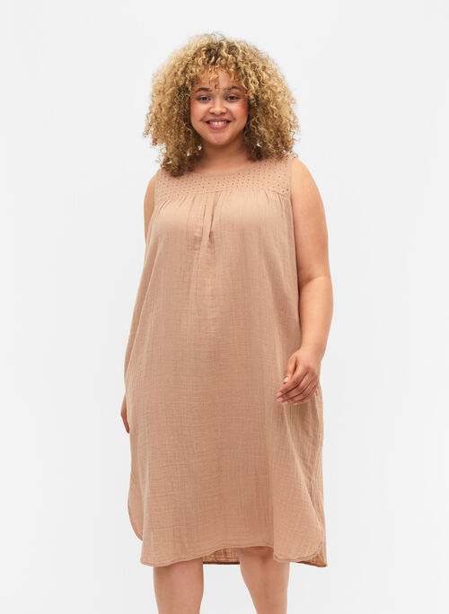 Ermeløs midikjole i bomull, Natural, Model