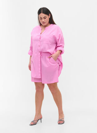 Løs shorts i bomullsblanding med lin, Begonia Pink, Model image number 2