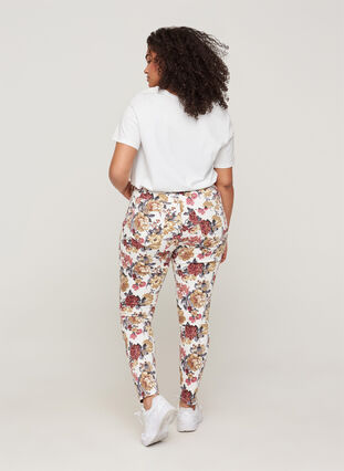Super slim Amy jeans med blomstermønster, White Flower AOP, Model image number 1