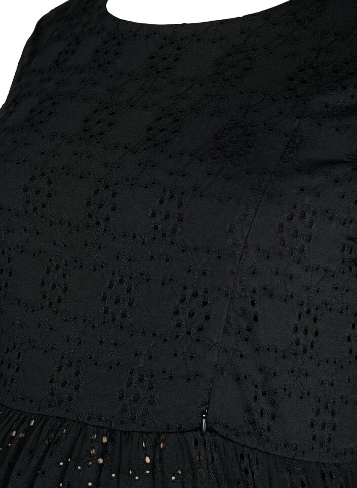 Kjole til gravide i broderi anglaise med ammefunksjon, Black, Packshot image number 2