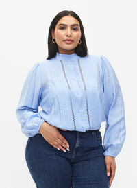 Skjortebluse i viskose med volangkrage, Serenity, Model