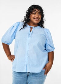 Skjortebluse med knytebånd og prikkete tekstur, Blå Skjortebluse med knytebånd og prikkete tekstur, Blå, Model