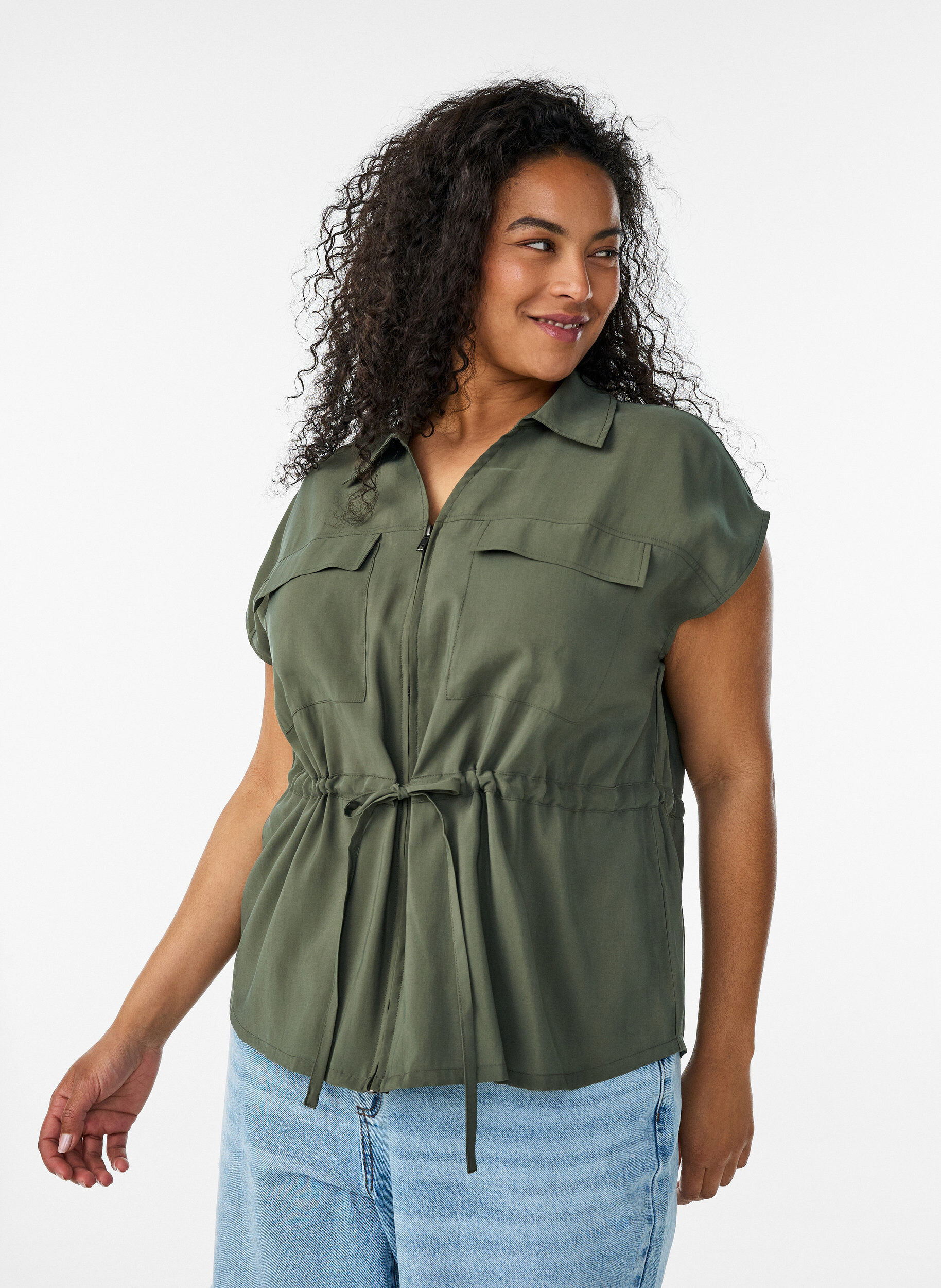 Modalvest med glidel&aring;s og knytebelte, Gr&oslash;nn, Model