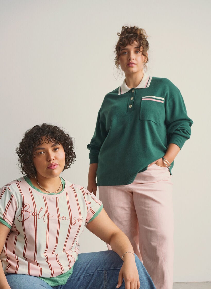 Strikkebluse med poloskjorte-krage og kontraststriper, Grønn, Image