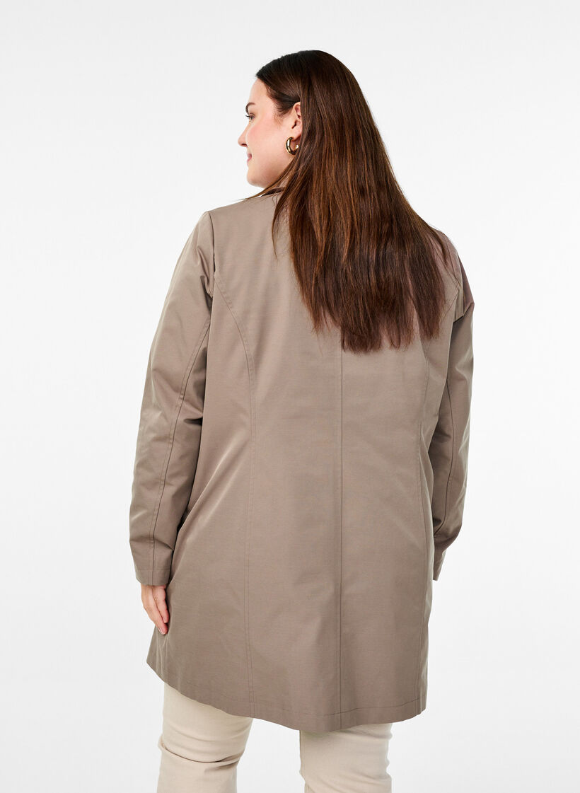 Jakke med lommer og høy krage, Brun, Model image number 2