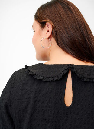Rutete bluse med 3/4-ermer og volangkant, Black, Model image number 2