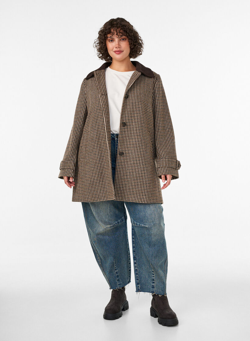 Rutete k&aring;pe med cordfl&oslash;yelskrage, Brun, Model