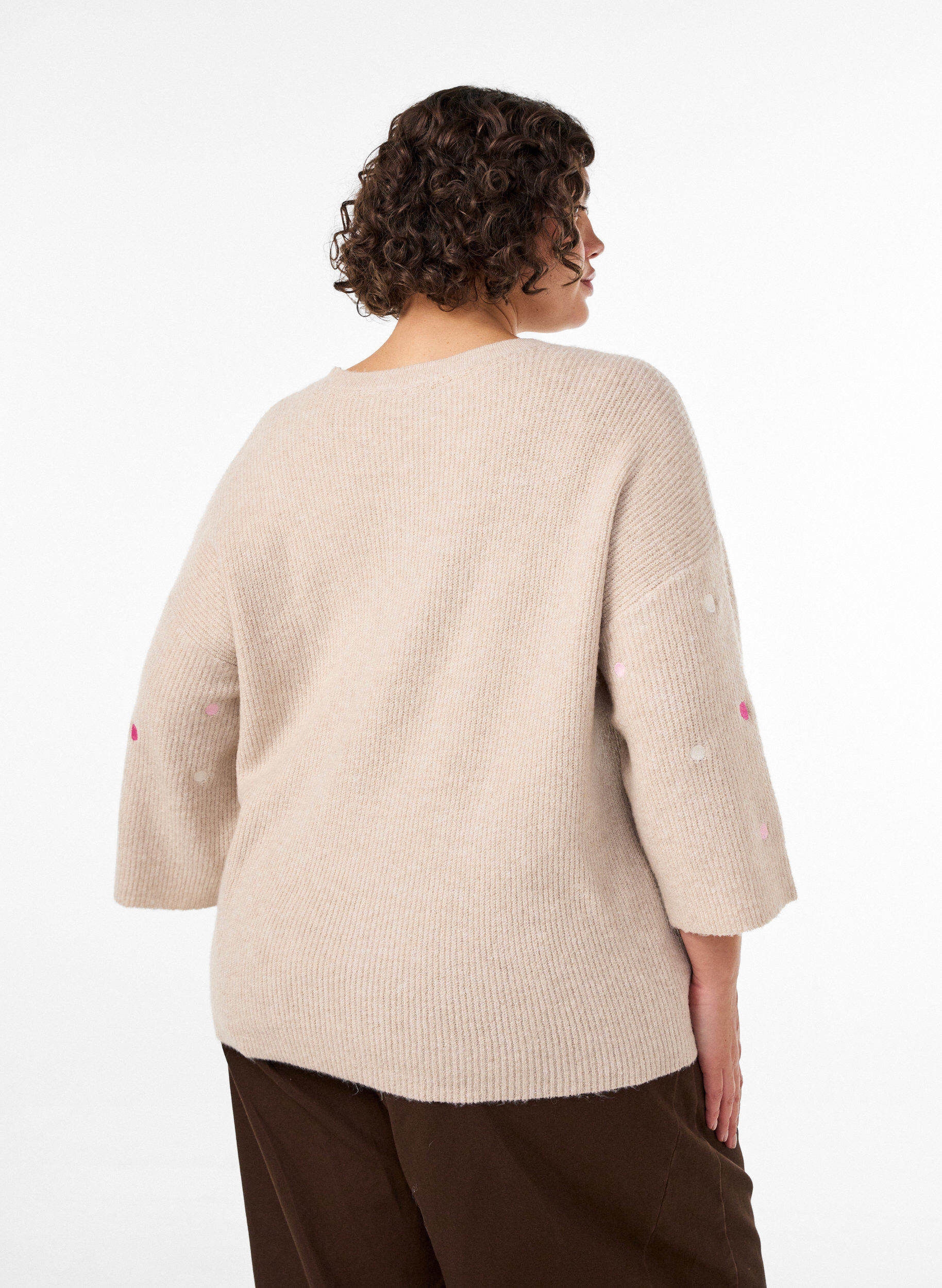 ZizziStrikkebluse med sm&aring; broderte motiver, Beige, Model image number 2