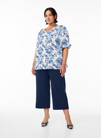 Loose fit bukser med 7/8 lengde, Blå Loose fit bukser med 7/8 lengde, Blå, Model