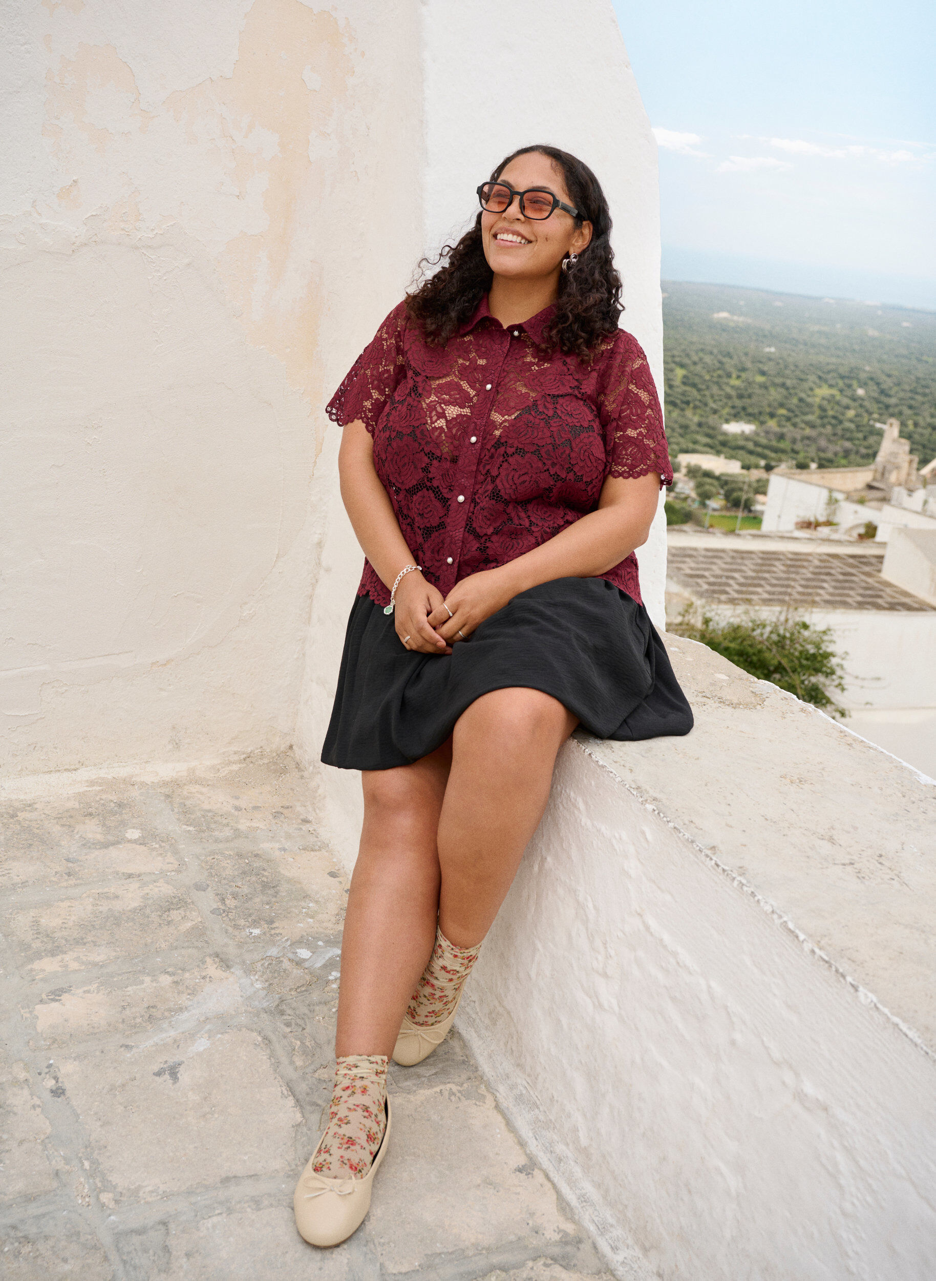 Zizzi Kort ballongskj&oslash;rt med elastisk linning, Svart, Image image number 0