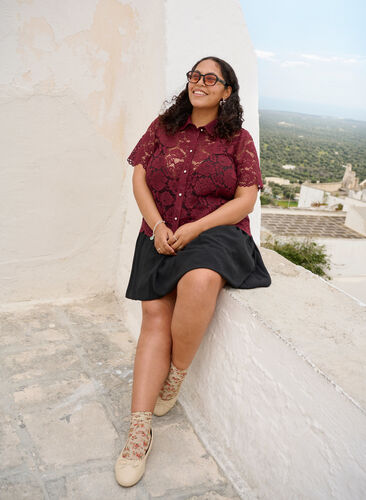 Zizzi Kort ballongskjørt med elastisk linning, Svart, Image image number 0