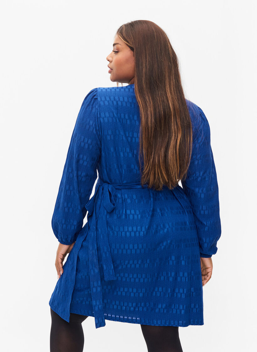 Omslagskjole med lange ermer, Surf the web, Model image number 1