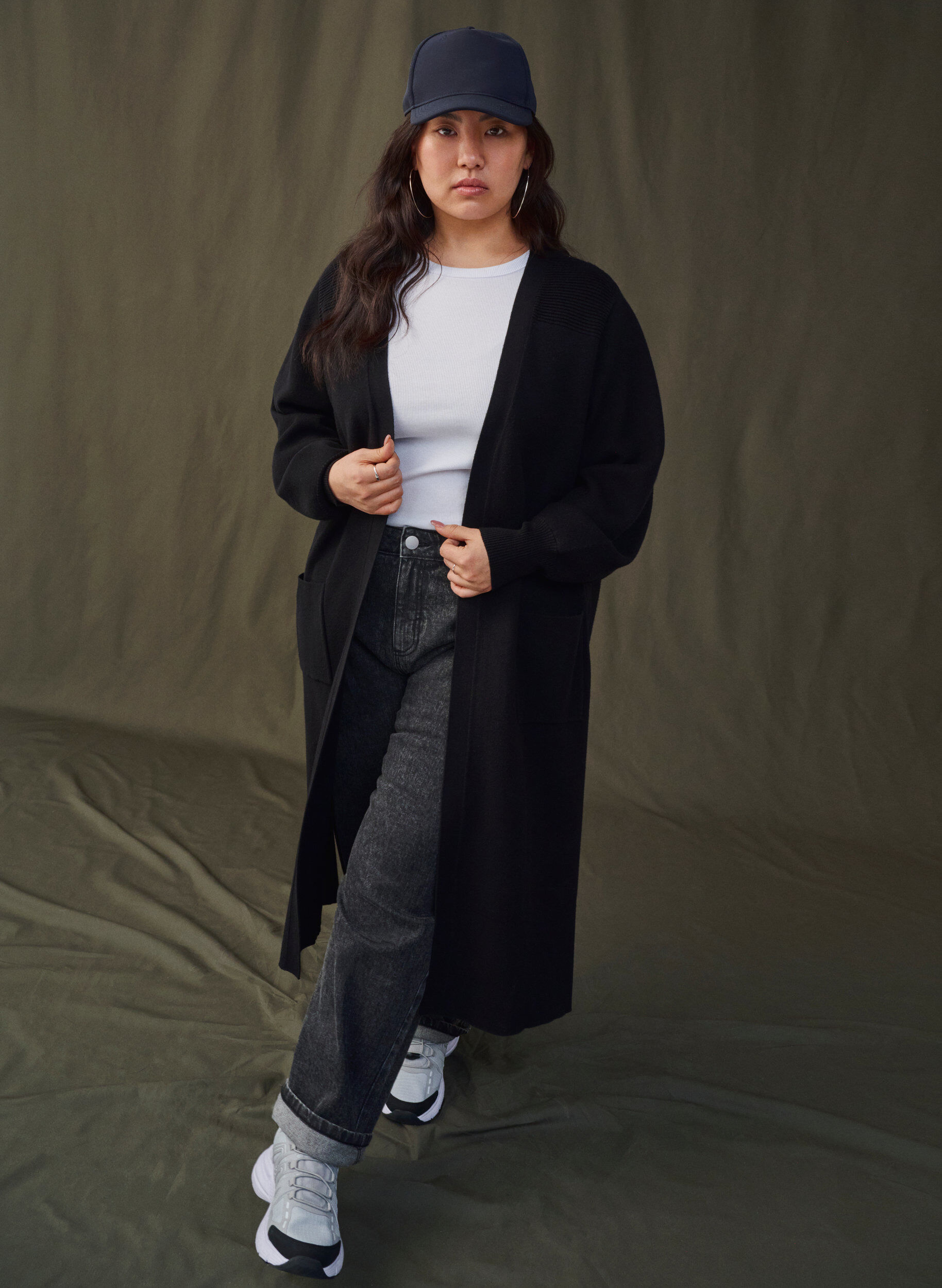 Zizzi Lang strikket cardigan med lommer, Black, Image image number 0