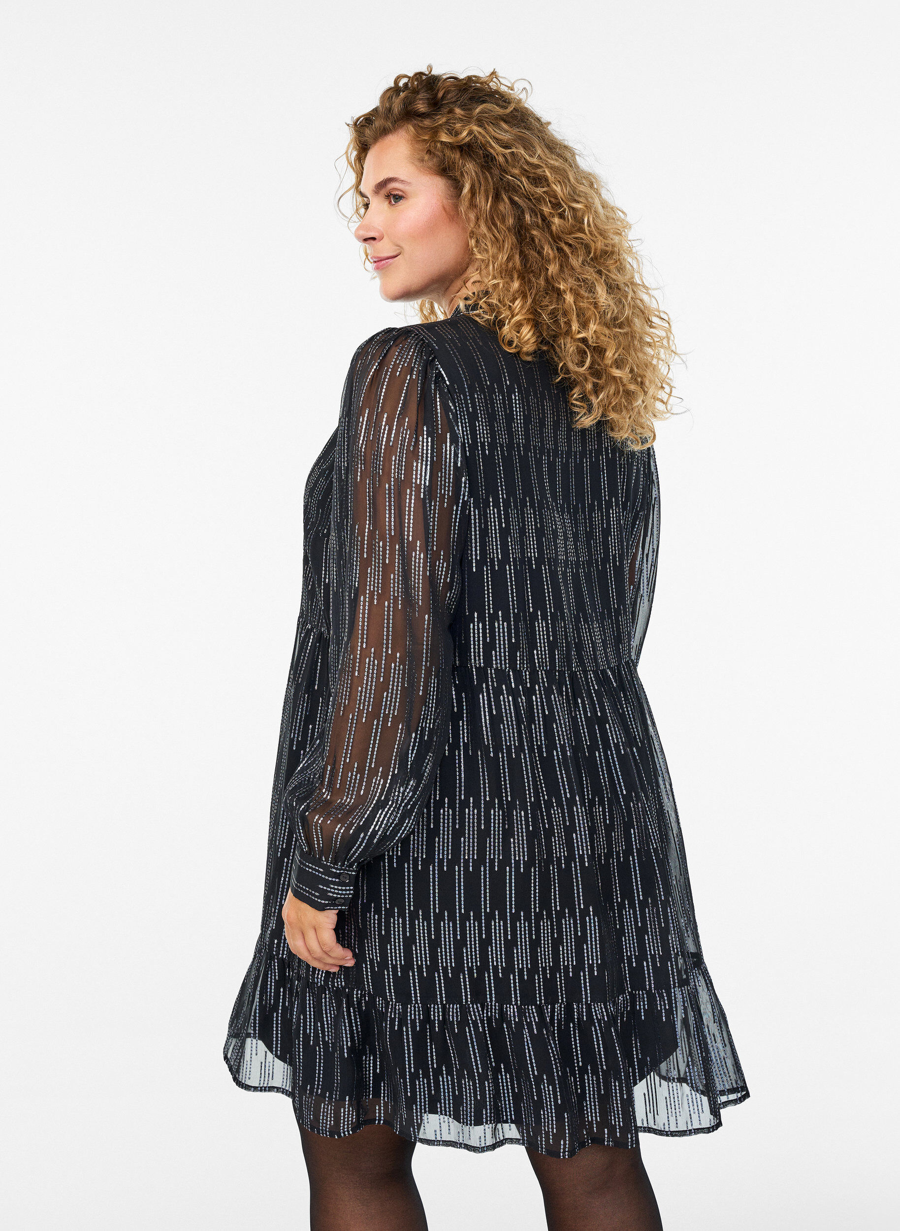 Zizzi Kort festkjole med glitterm&oslash;nster, Svart, Model image number 2