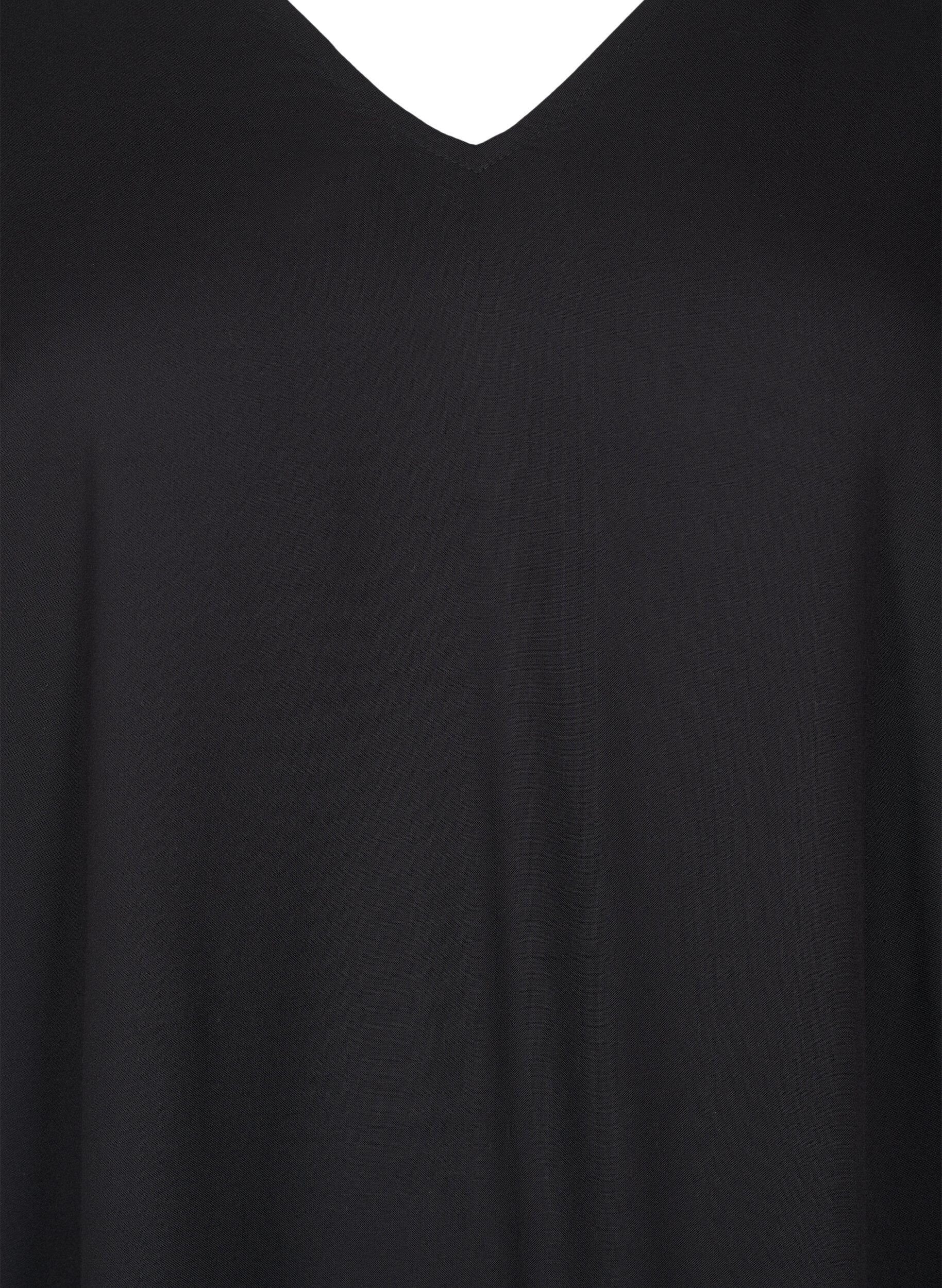 Zizzi Strandkjole i viskose med skulderdetalj, Svart, Packshot image number 2