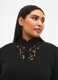 Løs skjortekrage med blonder, Black, Model