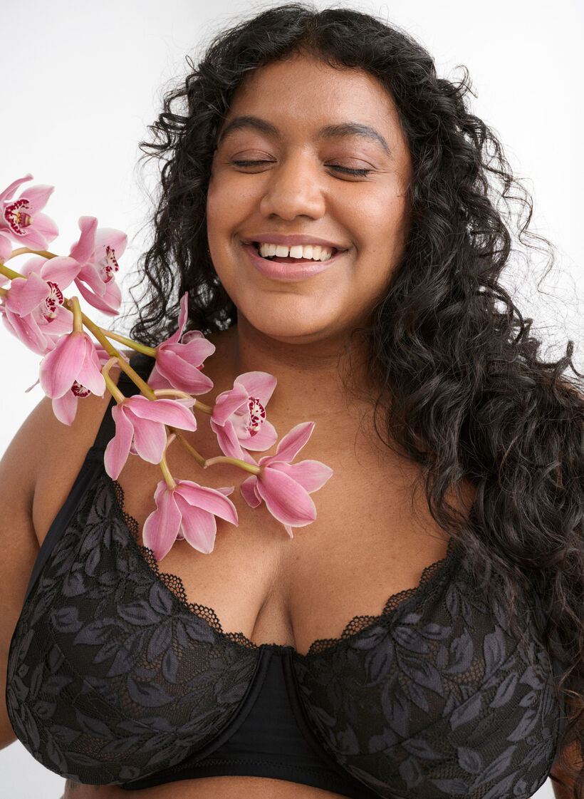 Heldekkende BH med blonder, Svart, Image image number 0