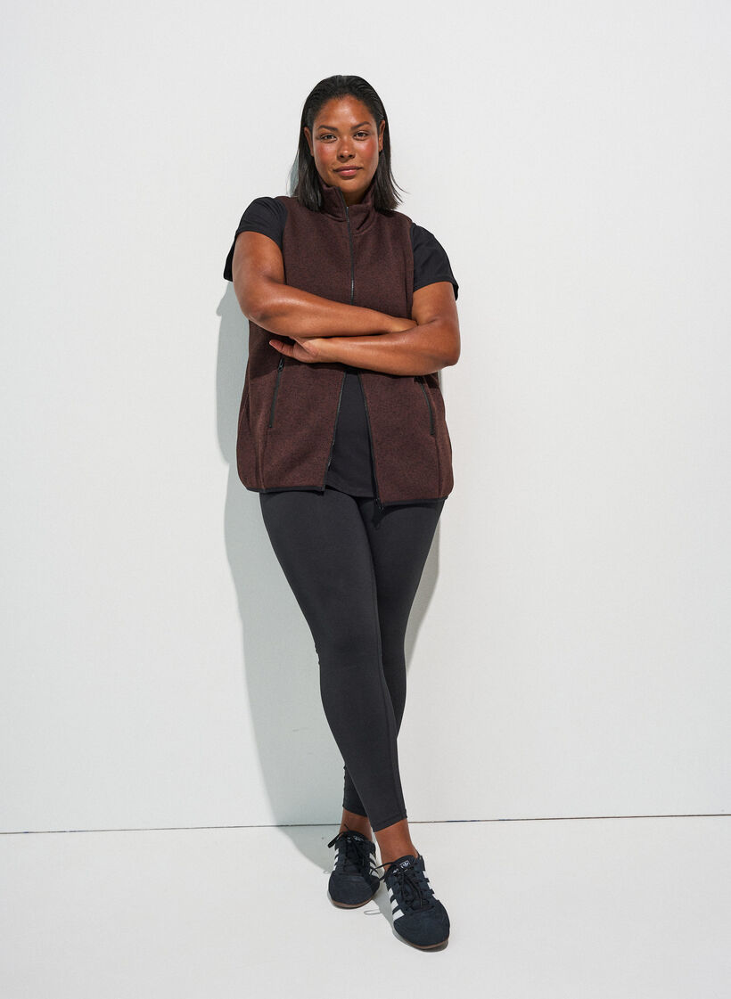 Vest med h&oslash;y hals og glidel&aring;s, Brun, Model image number 0