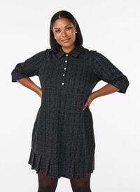 Kort bouclé kjole med dekorative knapper, Svart Kort bouclé kjole med dekorative knapper, Svart, Model