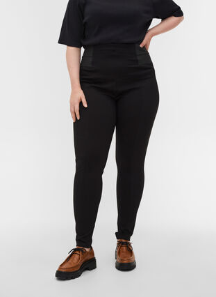 Zizzi Leggings med bred strikk i livet, Svart, Model image number 3