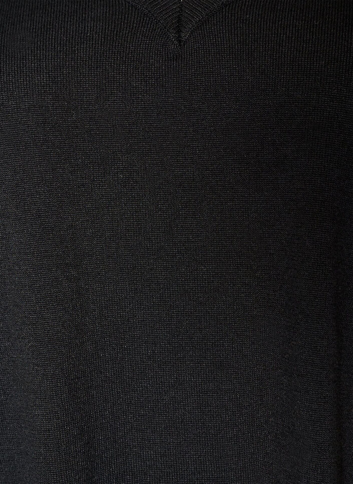 Strikkebluse med V-hals og blondekant, Svart, Packshot image number 2