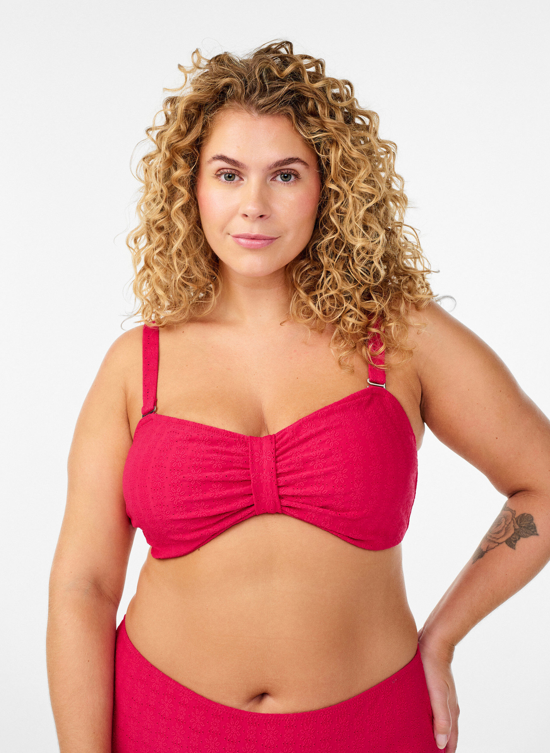 Zizzi Bandeau bikinitopp med teksturert m&oslash;nster og avtakbare stropper, Rosa, Model image number 0
