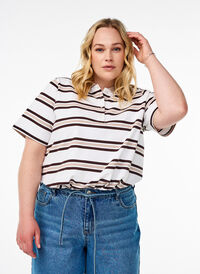 Kortermet poloskjorte, Vanilje Kortermet poloskjorte, Vanilje, Model