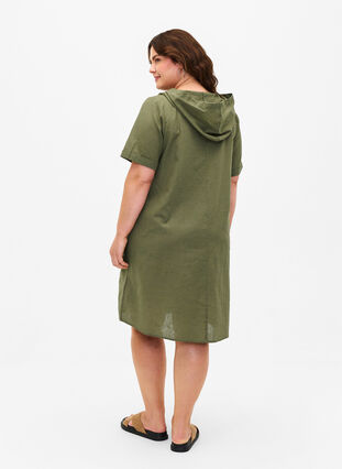 Zizzi Hettekjole i bomullsblanding med lin, Deep Lichen Green, Model image number 1