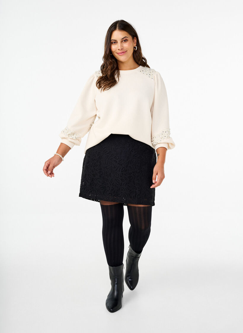 Genser med perledetaljer, Buttercream, Model image number 3