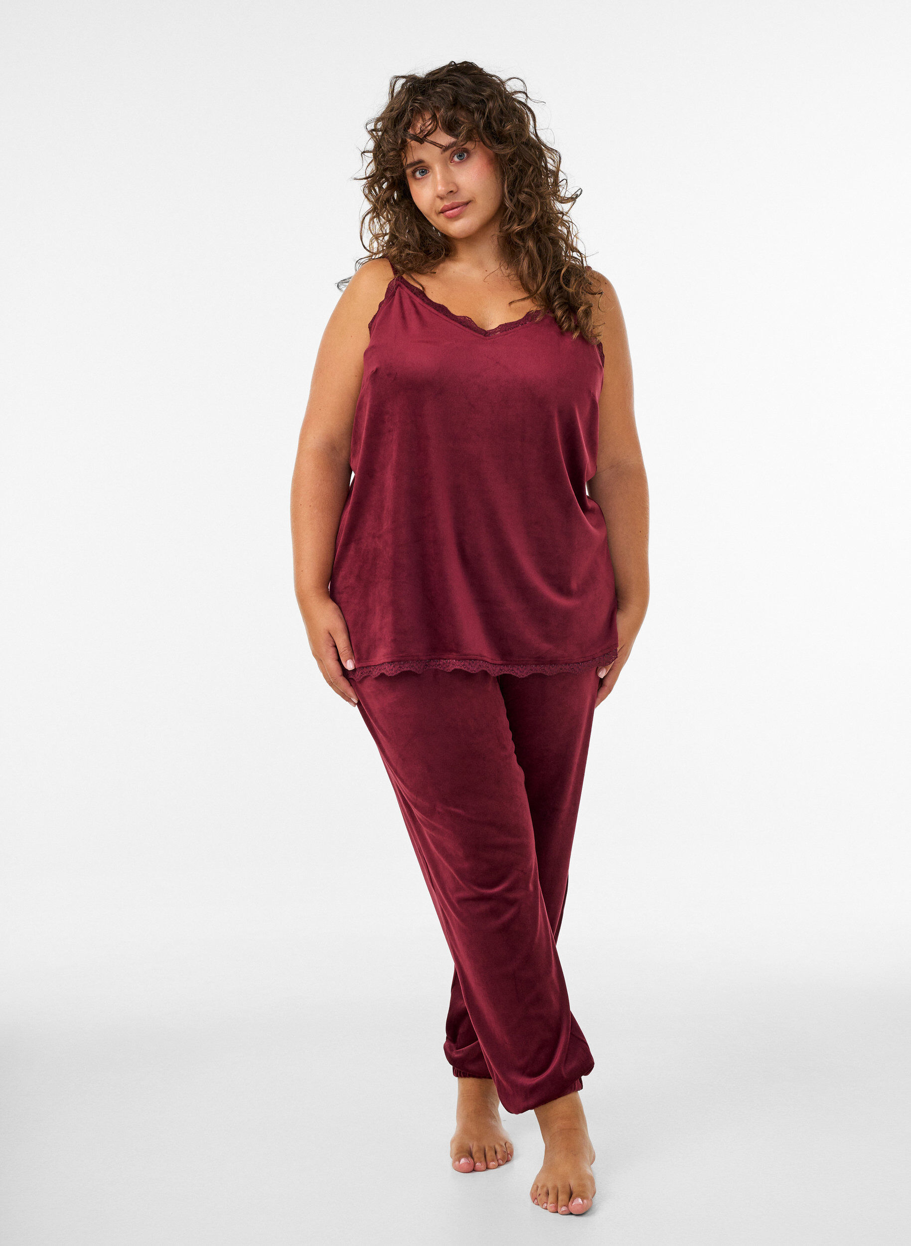 ZizziLoose fit velourbukser, R&oslash;d, Model image number 1