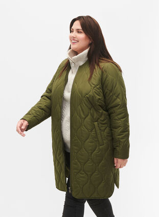Zizzi Lang quiltet jakke med lommer og glidelås, Winter Moss, Model image number 2