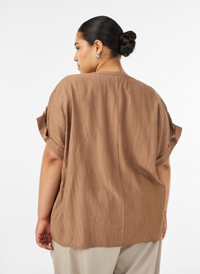 Viskosebluse med knapper og tekstur, Brun, Model image number 2