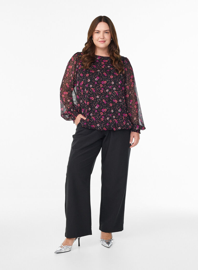 Blomstret chiffongbluse med gjennomsiktige ermer, Svart, Model image number 1