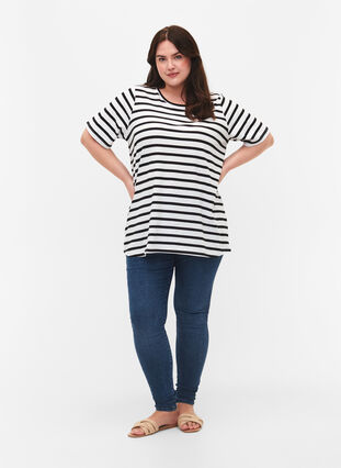 T-skjorte i økologisk bomull med striper, Black Stripes, Model image number 2