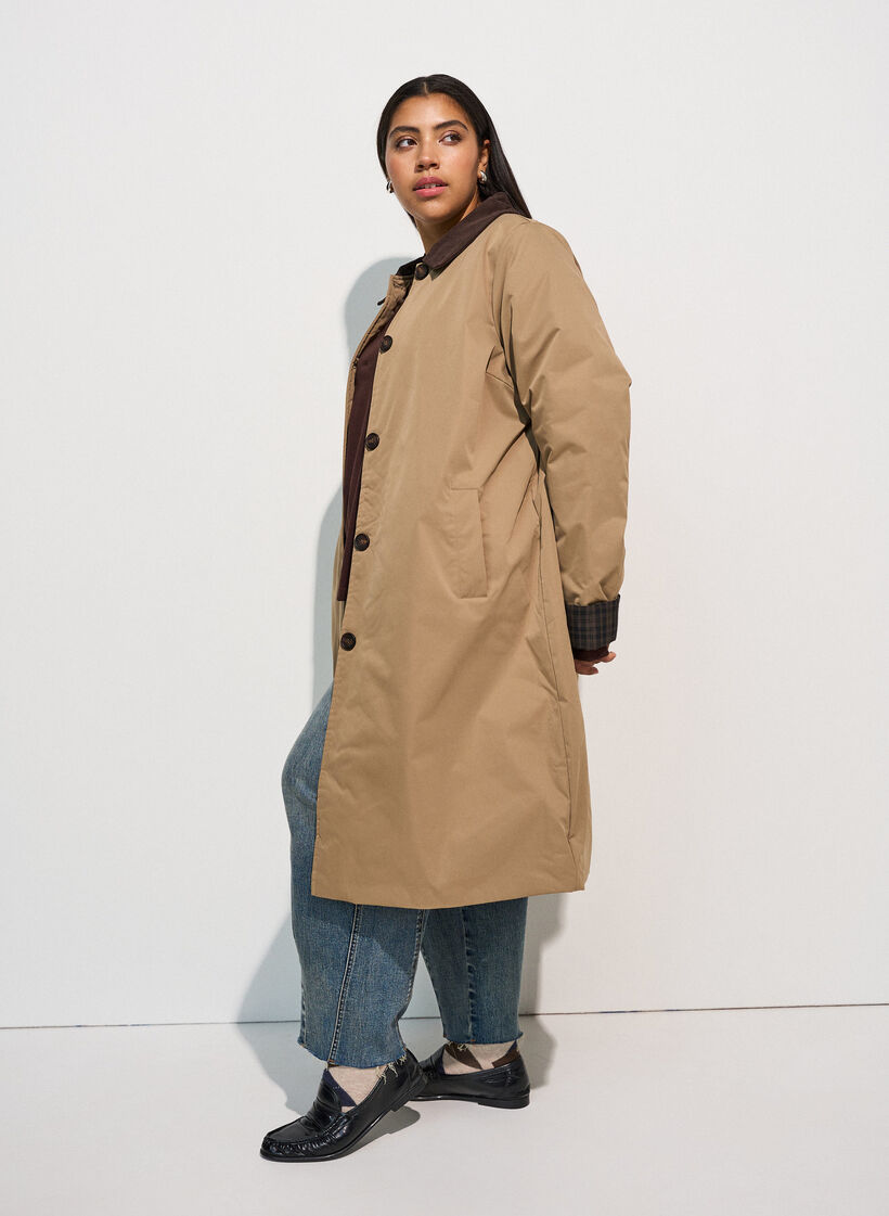 Mellomlang jakke med cordfl&oslash;yelskrage, Beige, Model
