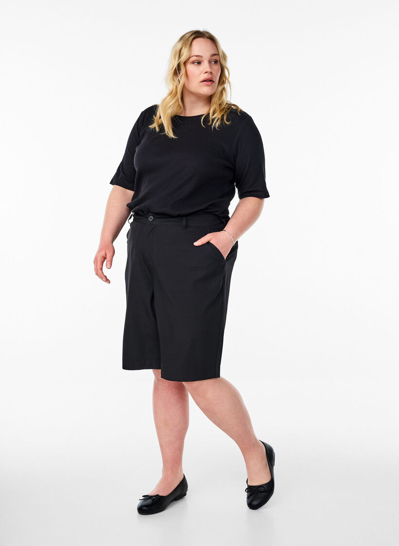 Ribbestrikket jerseybluse med korte ermer, Svart, Model image number 1
