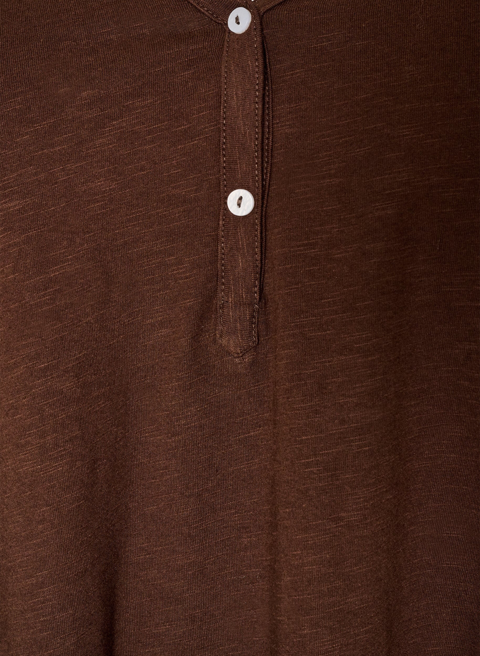 ZizziLangermet t-skjorte med V-hals og knapper, Brun, Packshot image number 2