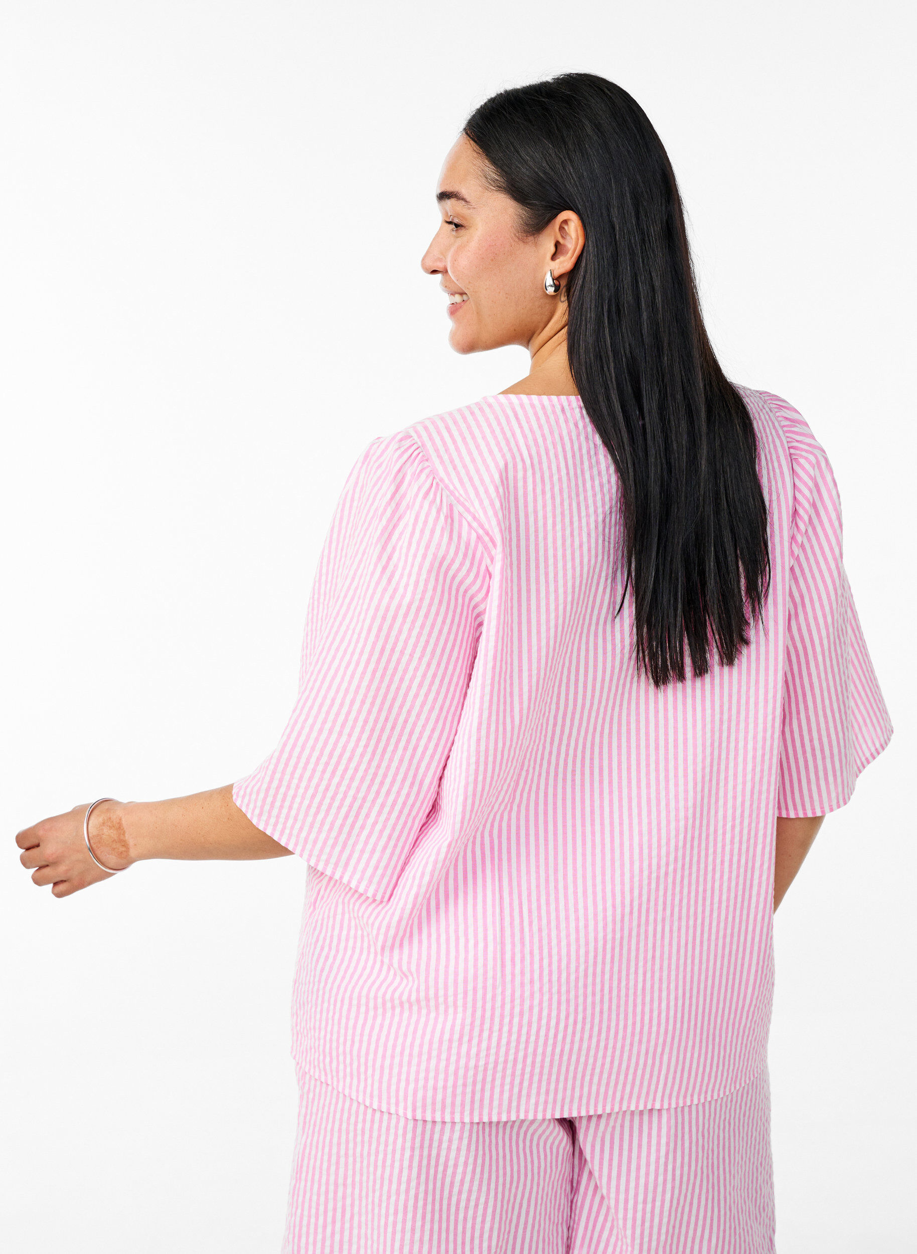 Zizzi FLASH - Stripete bluse med sl&oslash;yfer, Rosa, Model image number 2
