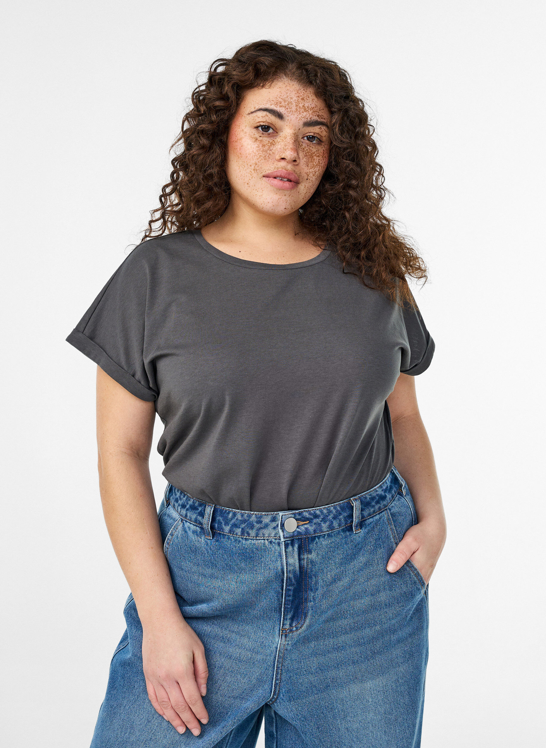 Zizzi Kortermet t-skjorte i bomullsblanding, Gr&aring;, Model image number 0