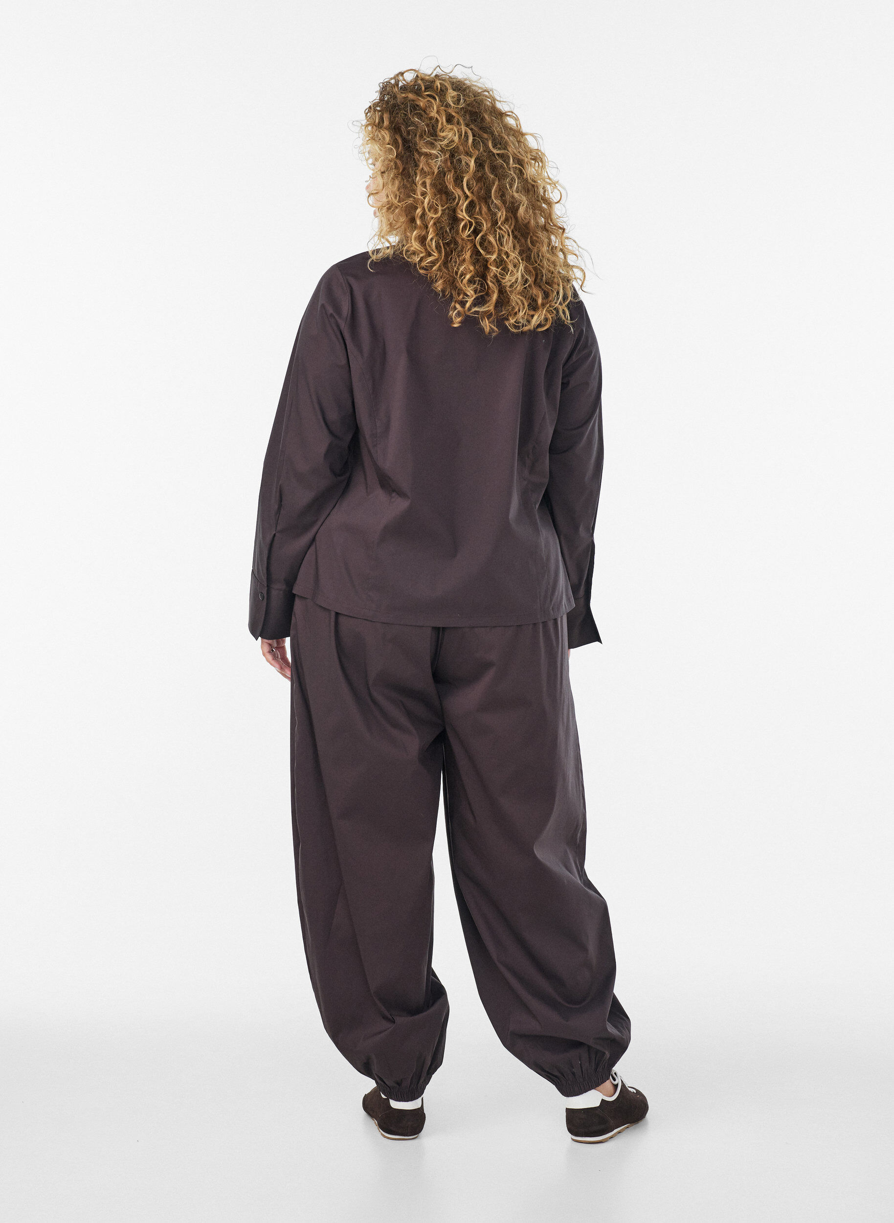 ZizziKort skjorte med to-veis glidel&aring;s, Brun, Model image number 2