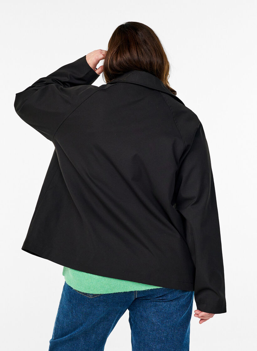 Kort trenchcoat med lommer, Svart, Model image number 2