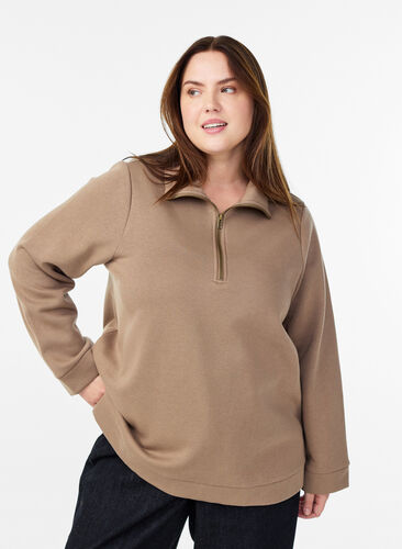 Zizzi Genser med høy hals og glidelåslukking, Brun, Model image number 0